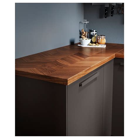 Shop IKEA’s selection of pre-cut and custom-size countertops to suit your kitchen style and budget. Choose from durable laminate, solid wood, thick veneer, and elegant quartz in various colors and finishes. 